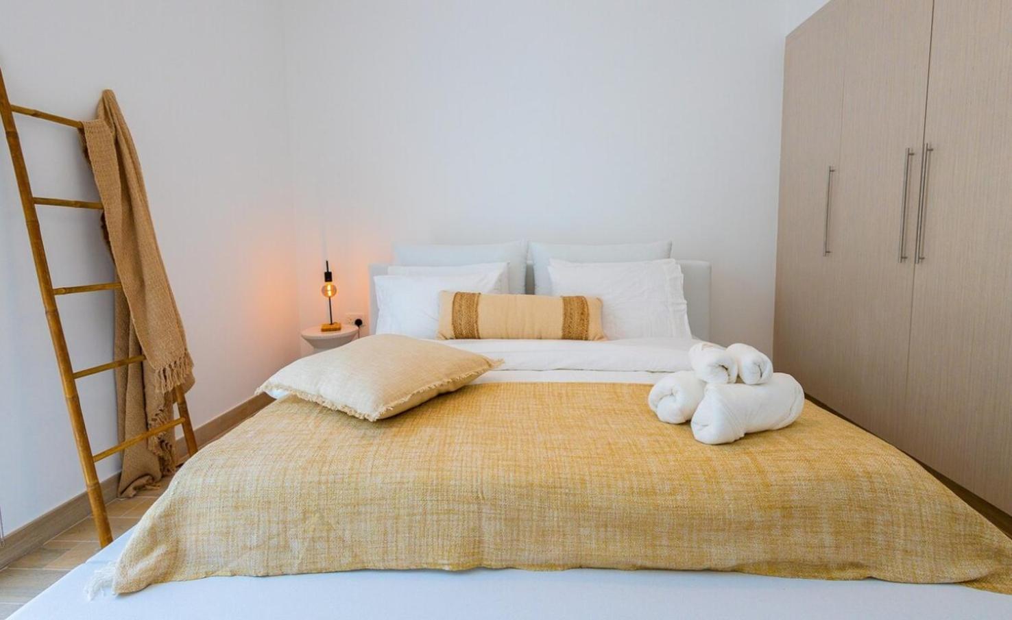 Apartment Voyage's Elegant 1br In Waters Edge