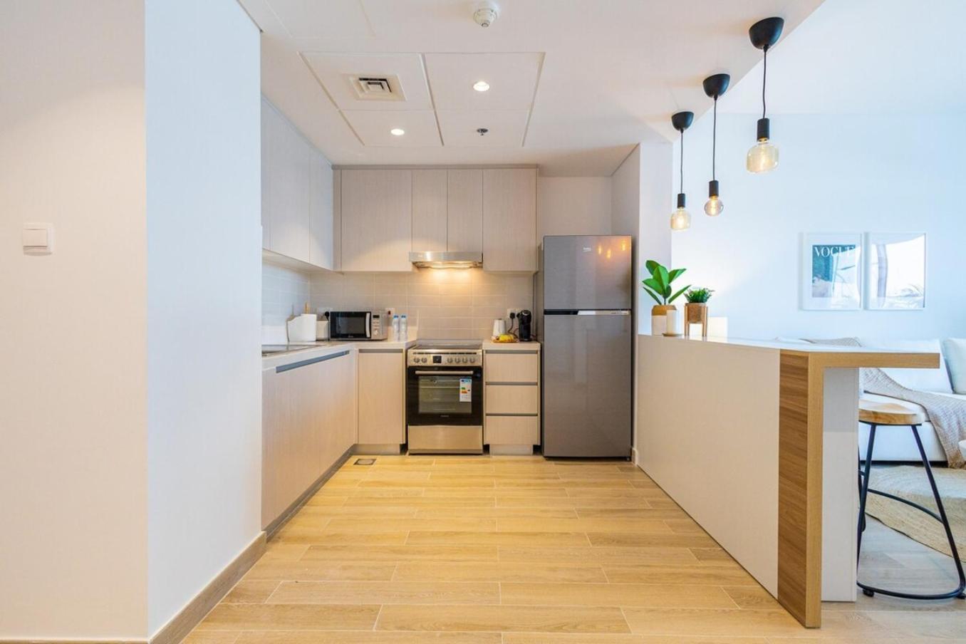 Voyage's Elegant 1br In Waters Edge Apartment