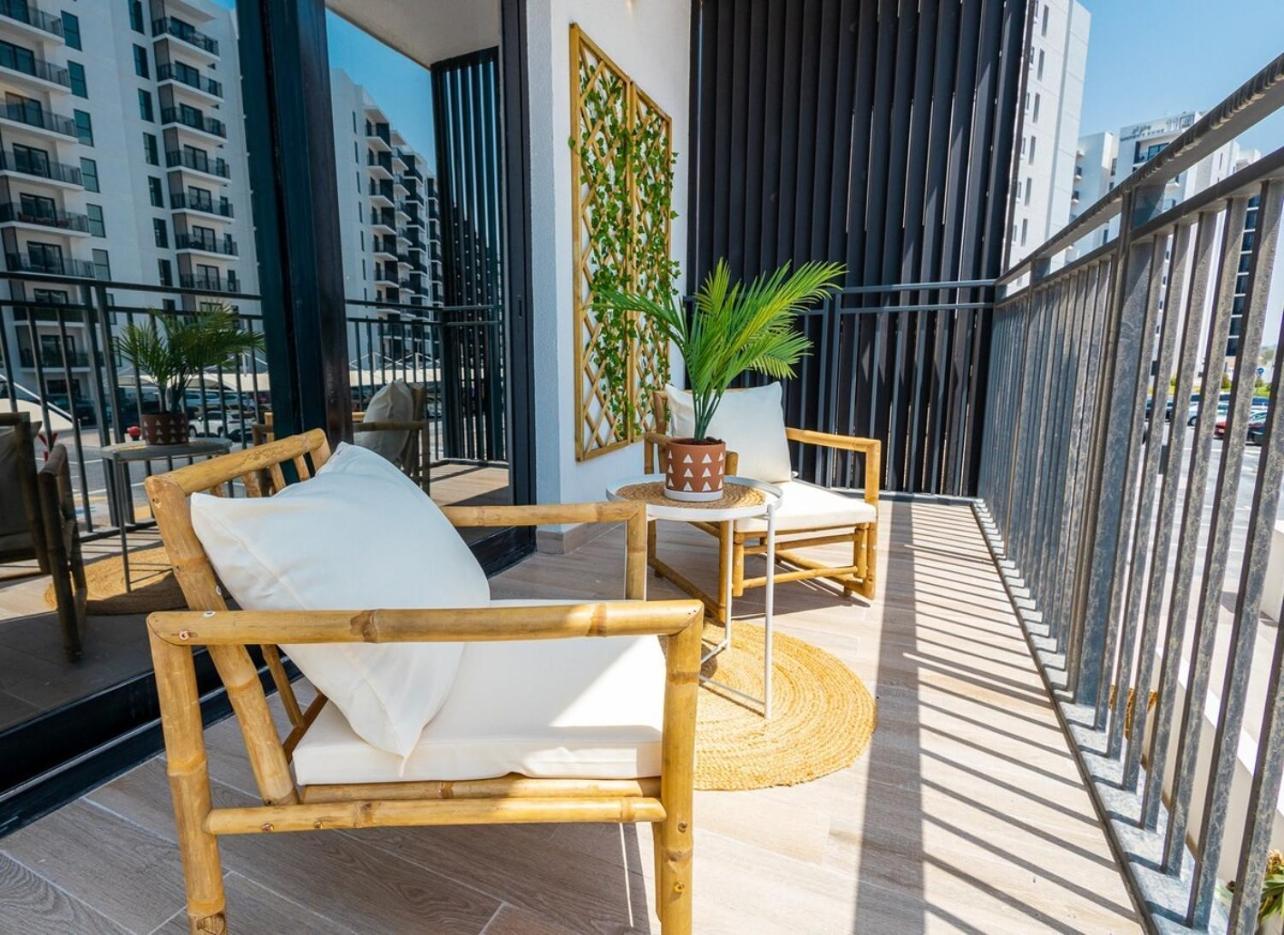 Apartment Voyage's Elegant 1br In Waters Edge Abu Dhabi