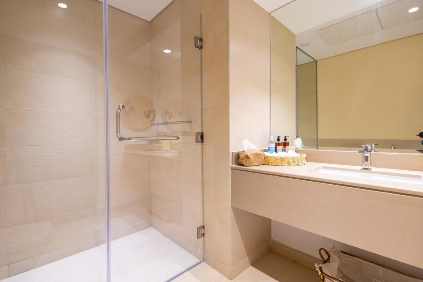 Voyage's Elegant 1br In Waters Edge *